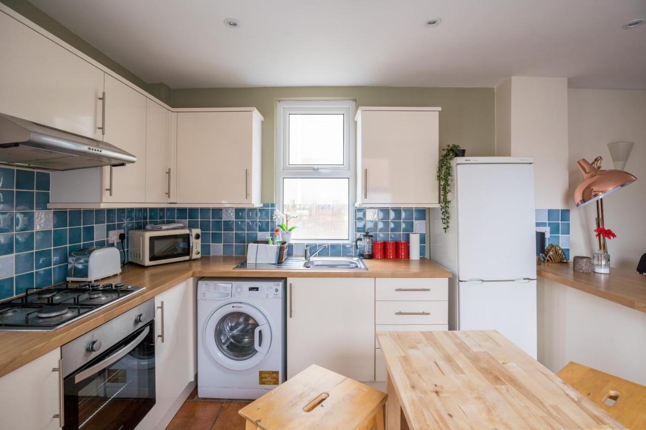 The Ella Fitzgerald - Modern 2 Bedroom Apartment, Super Close To City Centre Cardiff Exteriör bild