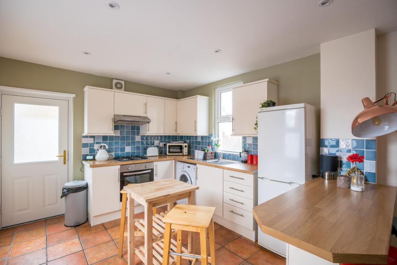 The Ella Fitzgerald - Modern 2 Bedroom Apartment, Super Close To City Centre Cardiff Exteriör bild